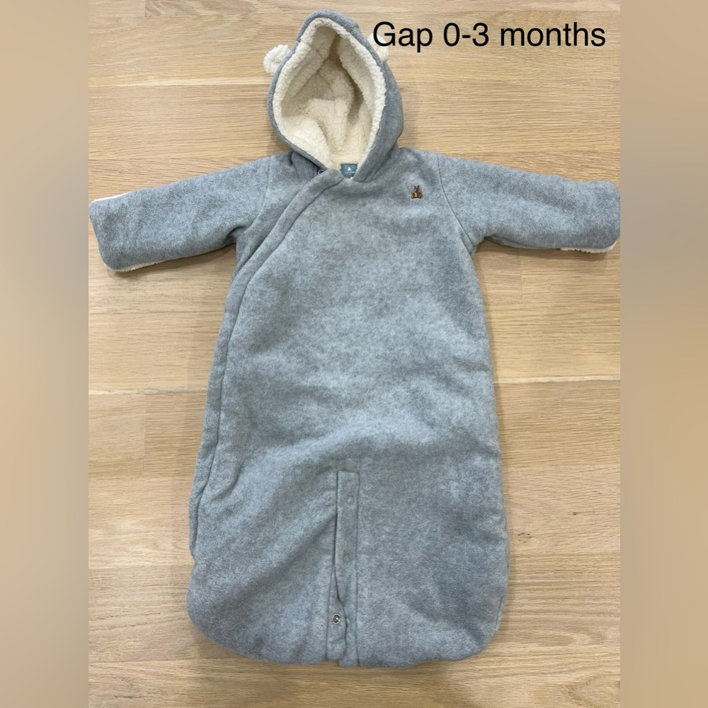 Gap 0-3 month very warm bunting